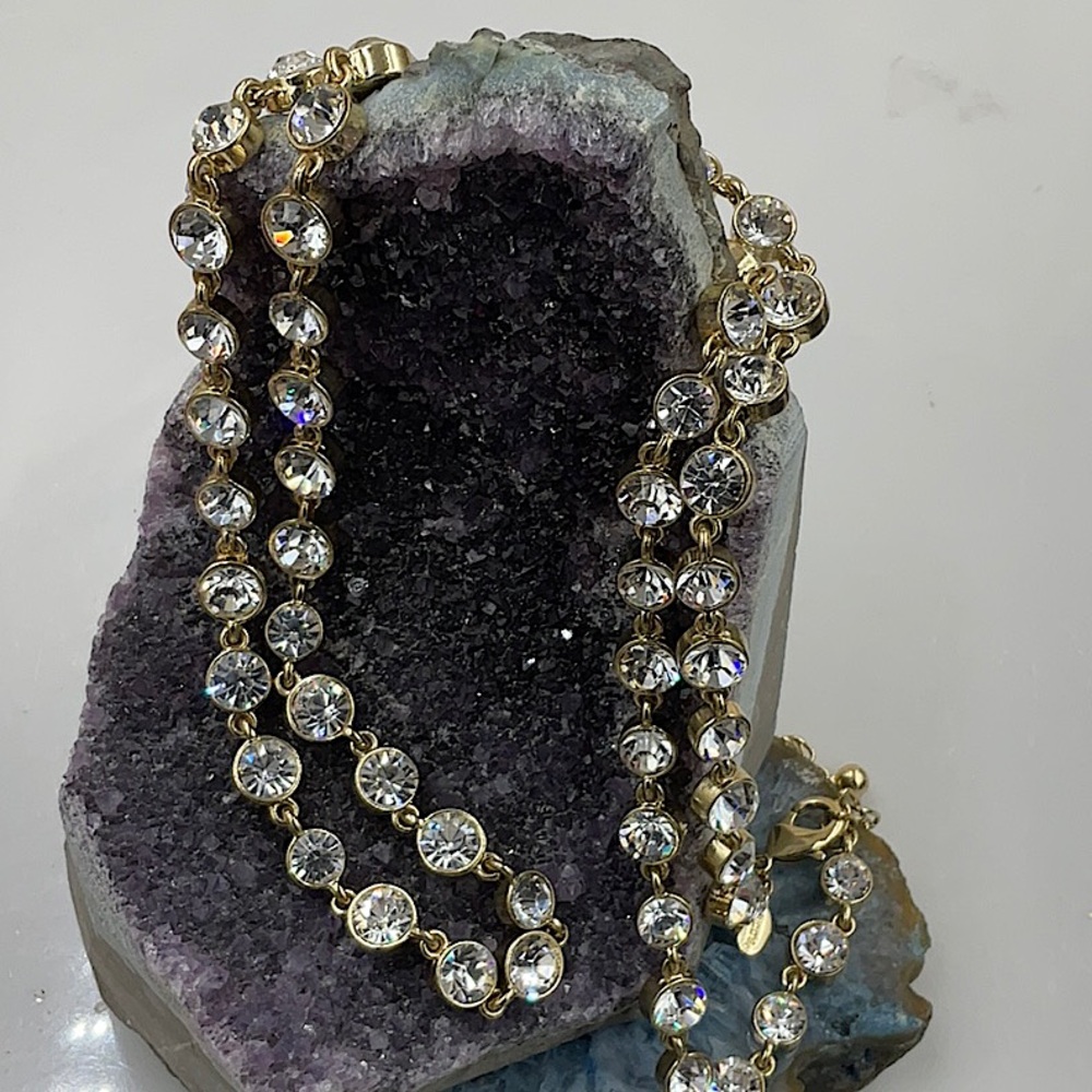 Chico’s 32” Elegant Gold Necklace With 60 Stunning Sparkling Crystals - Picture 6 of 7